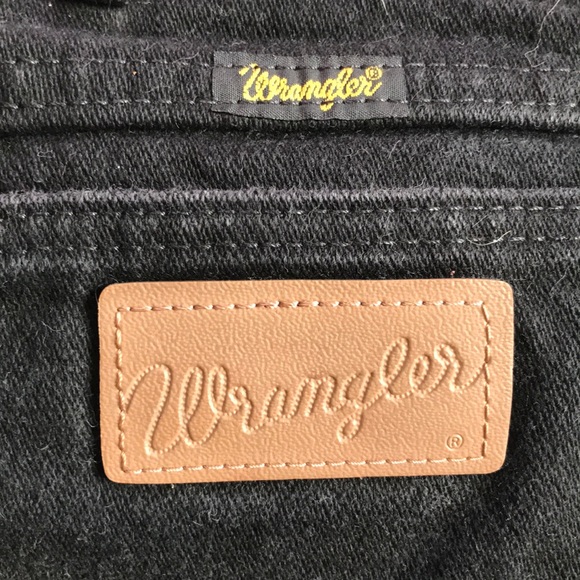 Wrangler Men’s 38x32 Black Denim Straight Leg Jeans - Picture 5 of 10